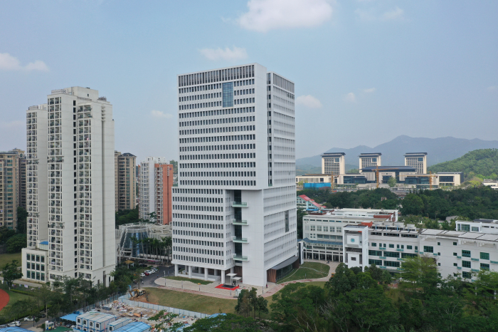 清華大學深圳研究生院創新基地建設工程(二期)移交儀式圓滿舉行——建藝集團董事、副總裁孫昀出席儀式并致辭 清華大學深圳研究生院創新基地建設工程(二期)移交儀式圓滿舉行——建藝集團董事、副總裁孫昀出席儀式并致辭