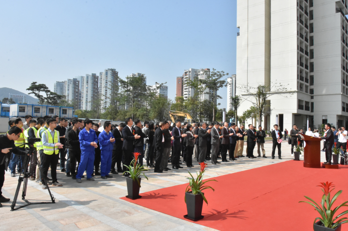 清華大學深圳研究生院創新基地建設工程(二期)移交儀式圓滿舉行——建藝集團董事、副總裁孫昀出席儀式并致辭 清華大學深圳研究生院創新基地建設工程(二期)移交儀式圓滿舉行——建藝集團董事、副總裁孫昀出席儀式并致辭