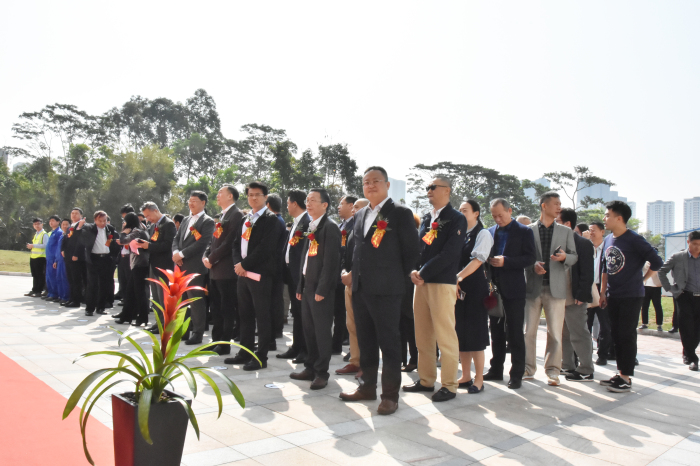 清華大學深圳研究生院創新基地建設工程(二期)移交儀式圓滿舉行——建藝集團董事、副總裁孫昀出席儀式并致辭 清華大學深圳研究生院創新基地建設工程(二期)移交儀式圓滿舉行——建藝集團董事、副總裁孫昀出席儀式并致辭