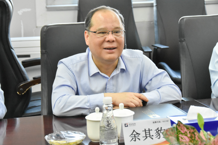 梅州市委常委、興寧市委書記余其豹一行領導蒞臨建藝集團 梅州市委常委、興寧市委書記余其豹一行領導蒞臨建藝集團